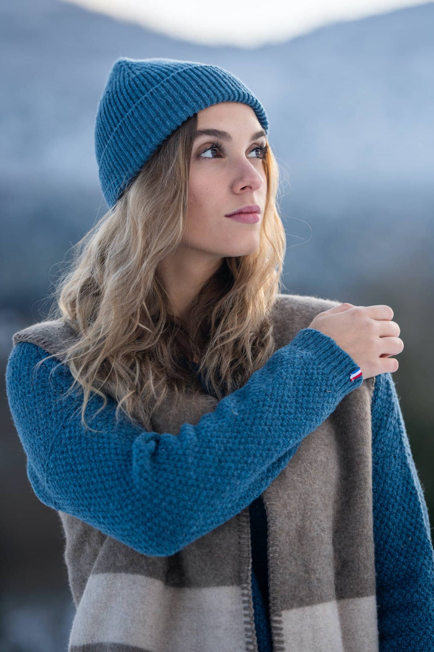 bonnet femme éthique et responsable, bleu océan, laine des Pyrénées et coton recyclé, made in France, maison izard