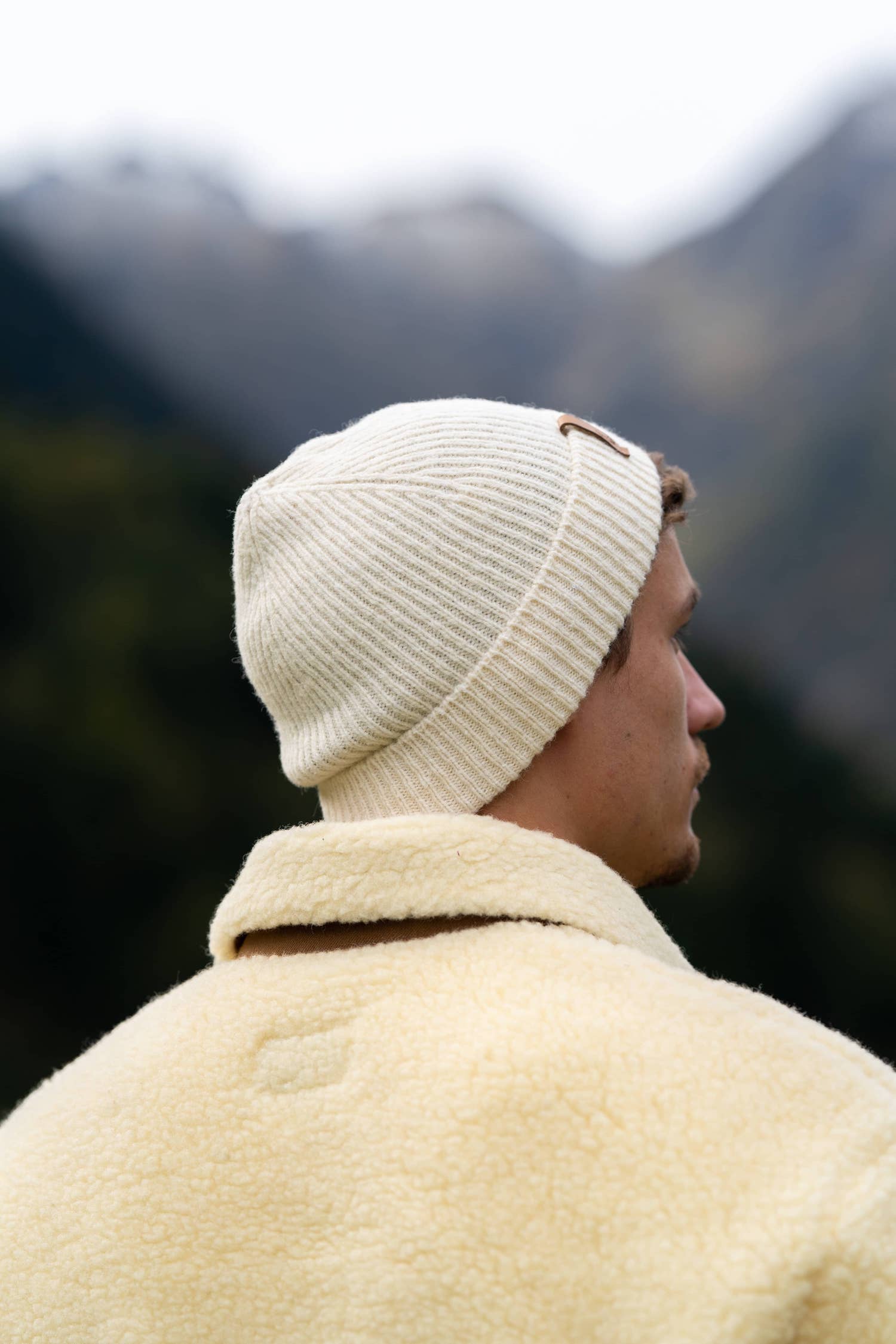 bonnet homme éthique et responsable, écru blanc, en laine des Pyrénées et coton recyclé ♻️, made in France 🇫🇷, maison izard
