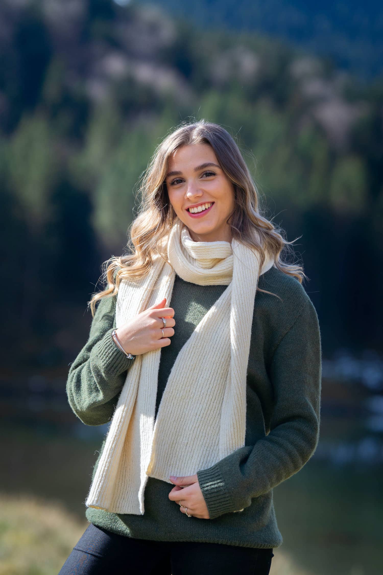 écharpe mixte éthique et responsable, blanc écru, en laine des Pyrénées et coton recyclé, made in France, maison izard