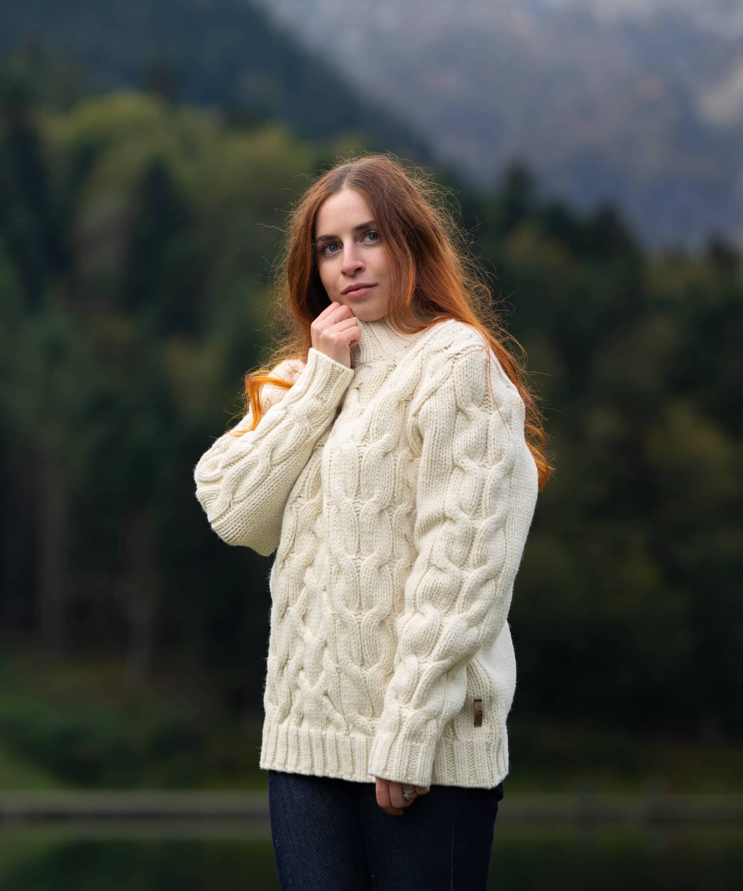 Pull oversize torsades femme, blanc écru, laine des Pyrénées, made in France, Maison Izard