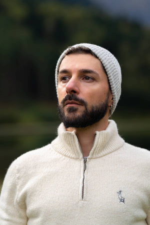 bonnet homme éthique et responsable, gris clair, en laine des Pyrénées et coton recyclé ♻️, made in France 🇫🇷, maison izard