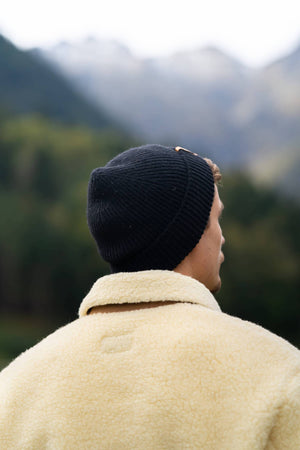 bonnet homme éthique et responsable, noir, en laine des Pyrénées et coton recyclé ♻️, made in France 🇫🇷, maison izard
