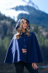 Cape femme éthique et responsable, bleu marine, en laine des Pyrénées, made in France, maison izard