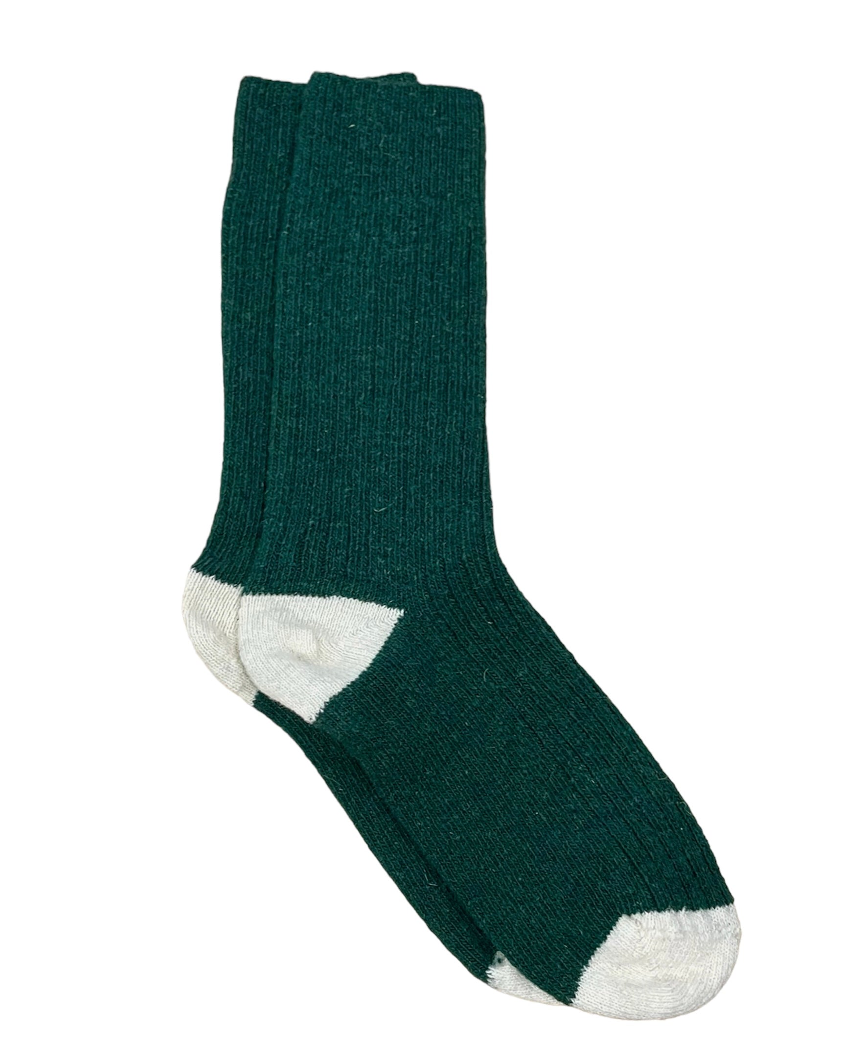 chaussettes en laine éthiques et responsables, vert sapin et blanc écru, laine des Pyrénées et coton recyclé, made in France, maison izard