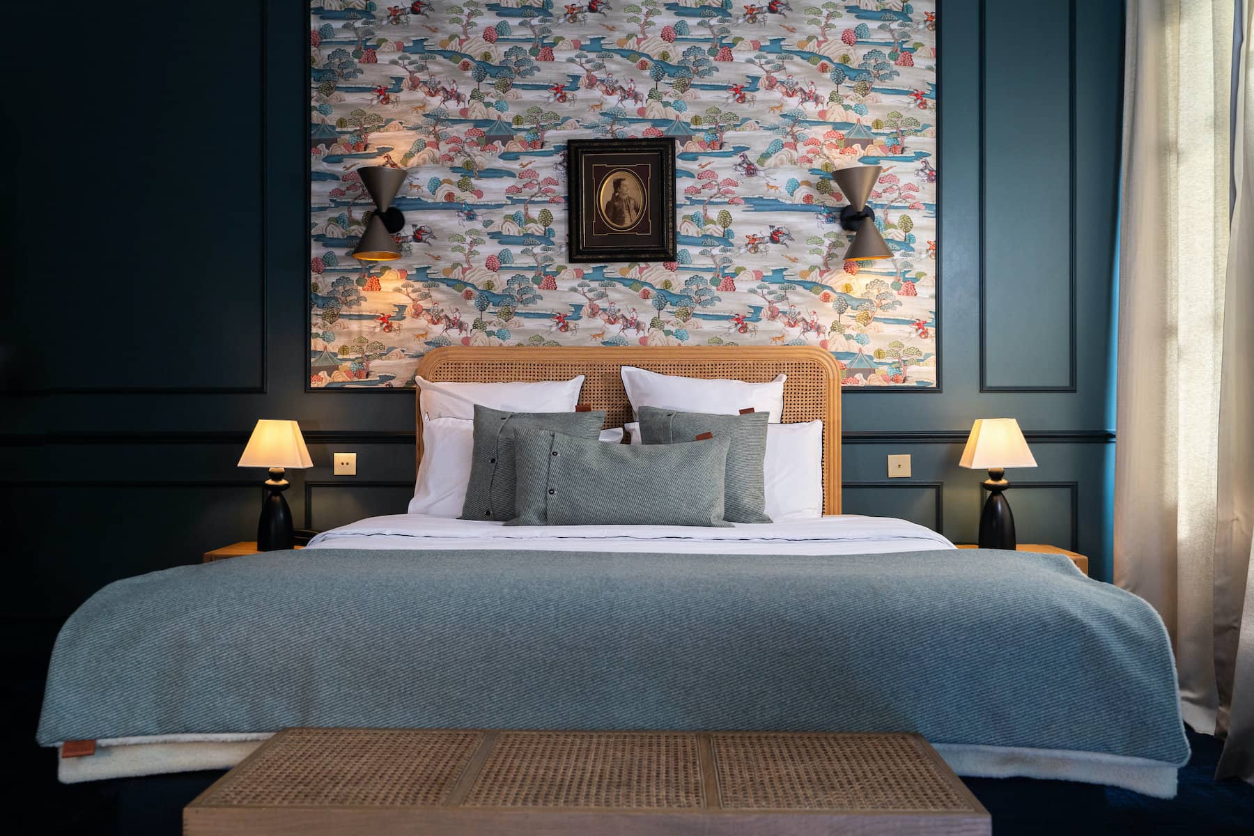 édredon chaud et doux, 150x200cm, coussins assortis, tissu rayé, vert, toison tricotée blanc écru, laine des Pyrénées, chambre, made in France, pyloow, maison izard