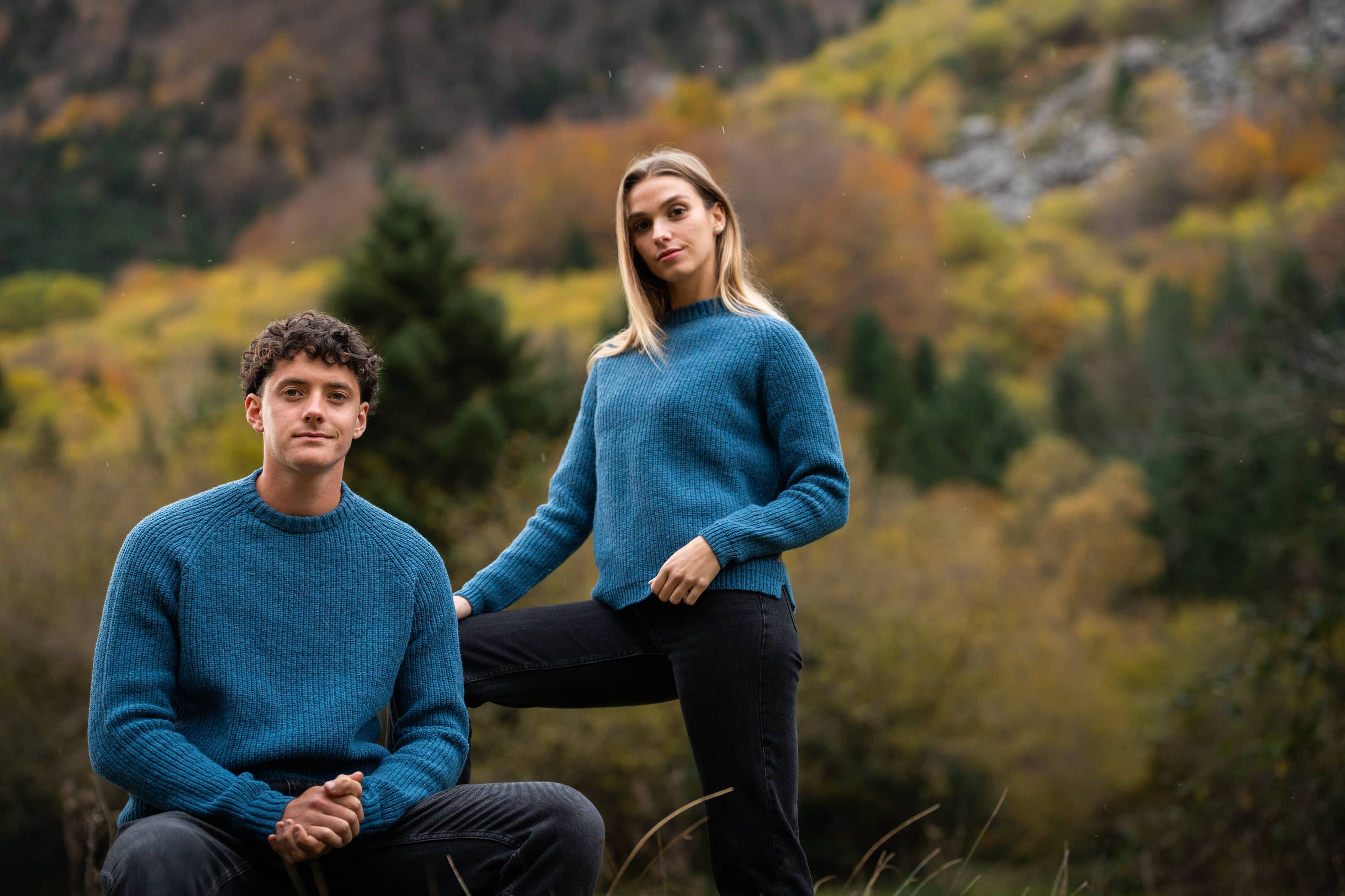 Maison Izard est une marque éthique et responsable, made in france, qui valorise les laines naturelles françaises et la laine des Pyrénées.