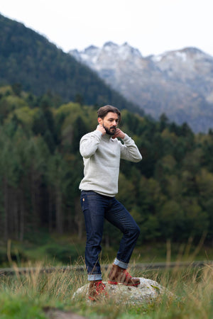 pull éthique homme col camionneur montant gris clair en laine des Pyrénées et coton recyclé ♻️, made in France 🇫🇷, maison izard