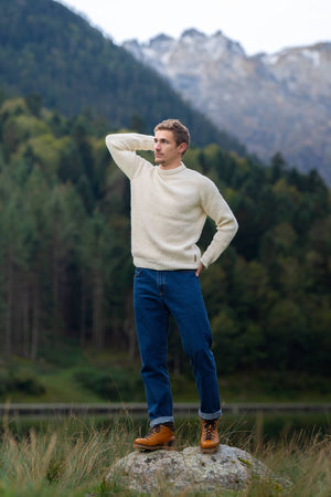 pull homme raglan éthique et responsable, blanc écru, en laine des Pyrénées et coton recyclé, made in France, maison izard