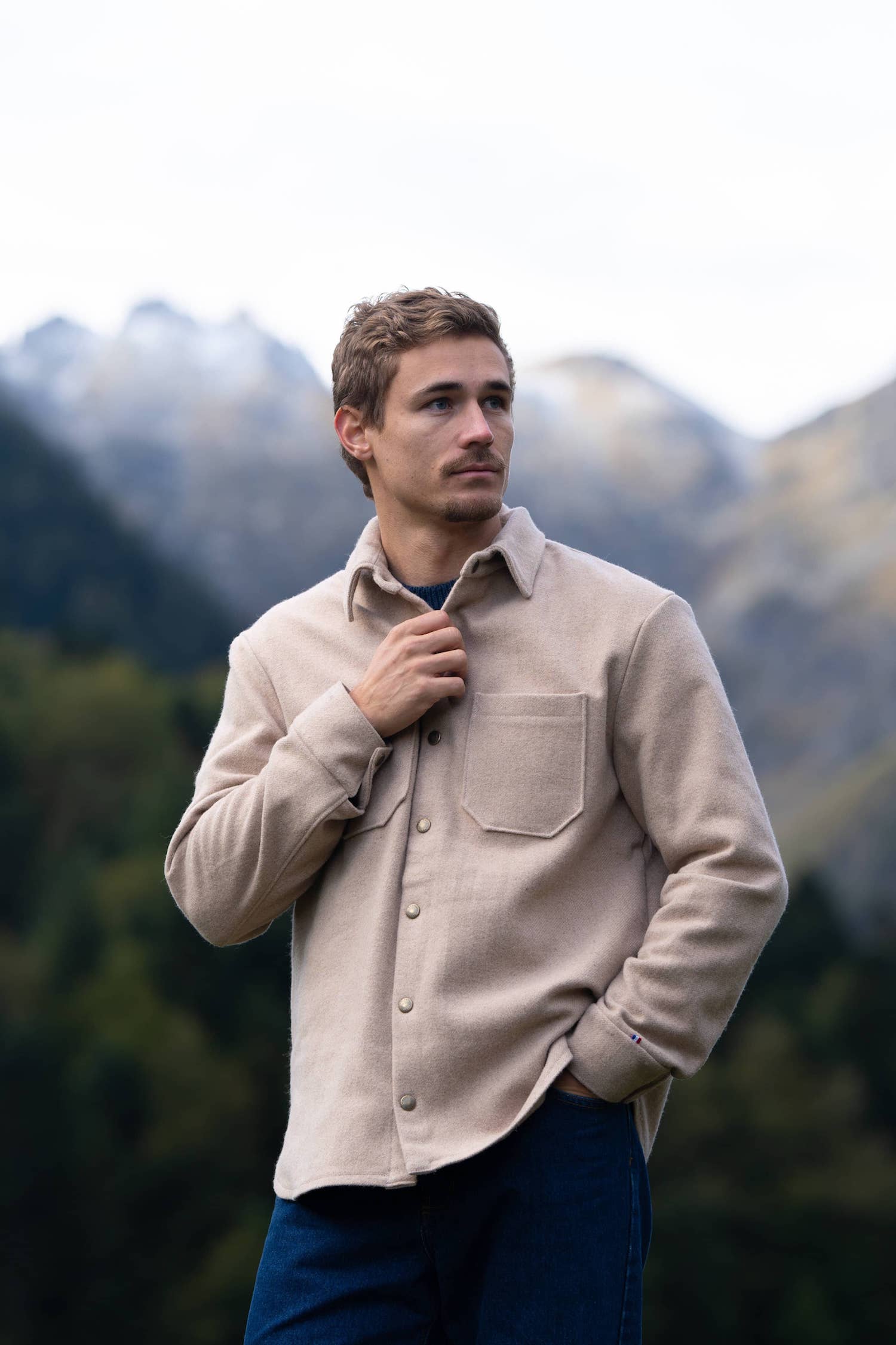 Wool overshirt men sustainable and responsible, oversize, loose, in recycled wool, beige, made in France, pyrénées, maison izard