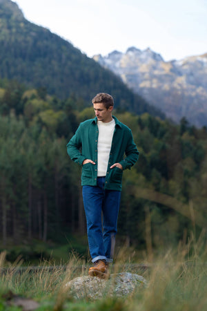 Surchemise homme éthique et responsable♻️, coupe droite, veste d'atelier, en laine recyclée, vert sapin, made in France🇫🇷, Maison Izard pyrénées
