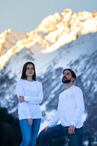 t-shirt mixte à manches longues en coton bio, blanc, broderie izard, made in france, maison izard